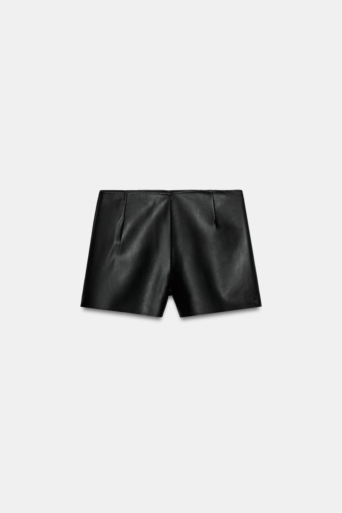 #121315, Noir